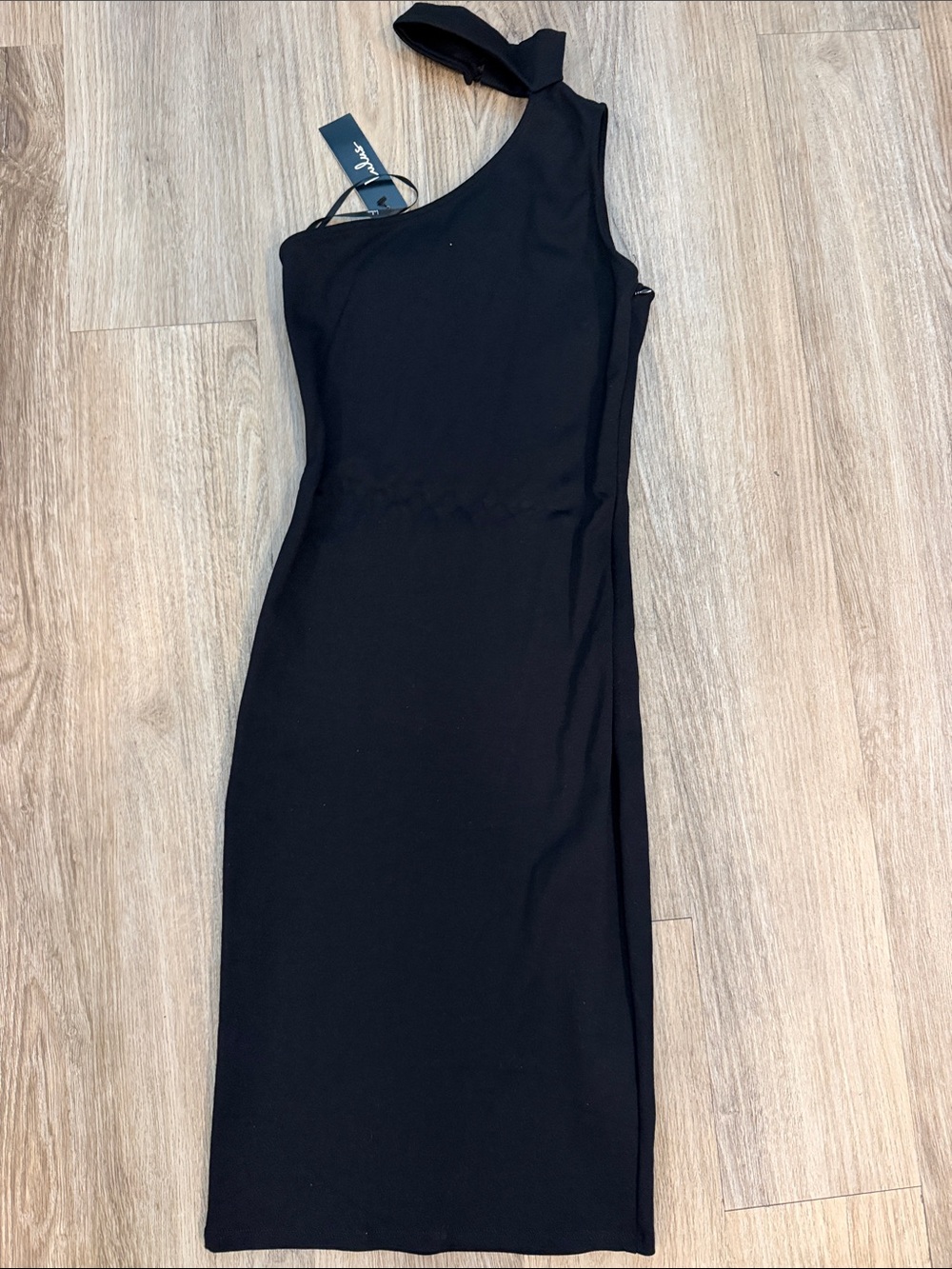 Lulu's One-Shoulder Black Bodycon Midi Dress
